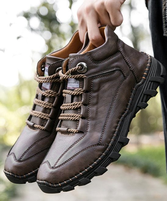 Men's Genuine Leather Boots Hand Stitched Comfort Shoes Large Size Retro Casual Boots.